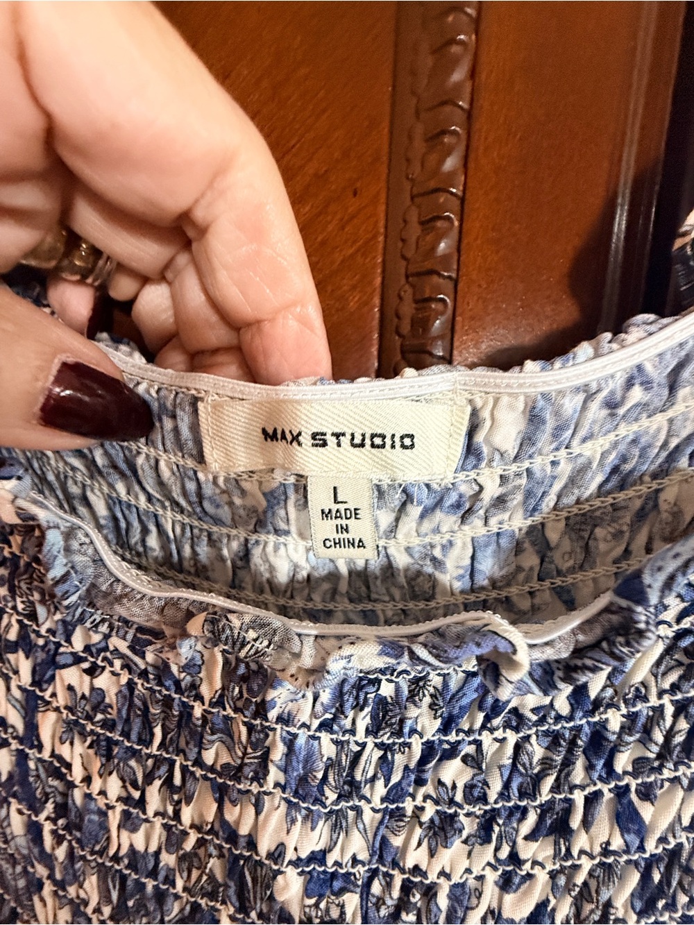Max Studio Chinoiserie (Asian art)
Floral short sleeve Smocked Maxi Dress
Large - Picture 3 of 11